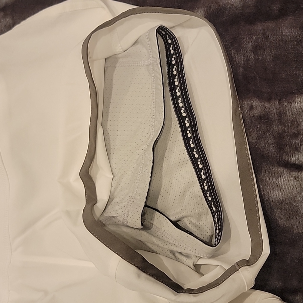 Brooks running shorts - Picture 6 of 6
